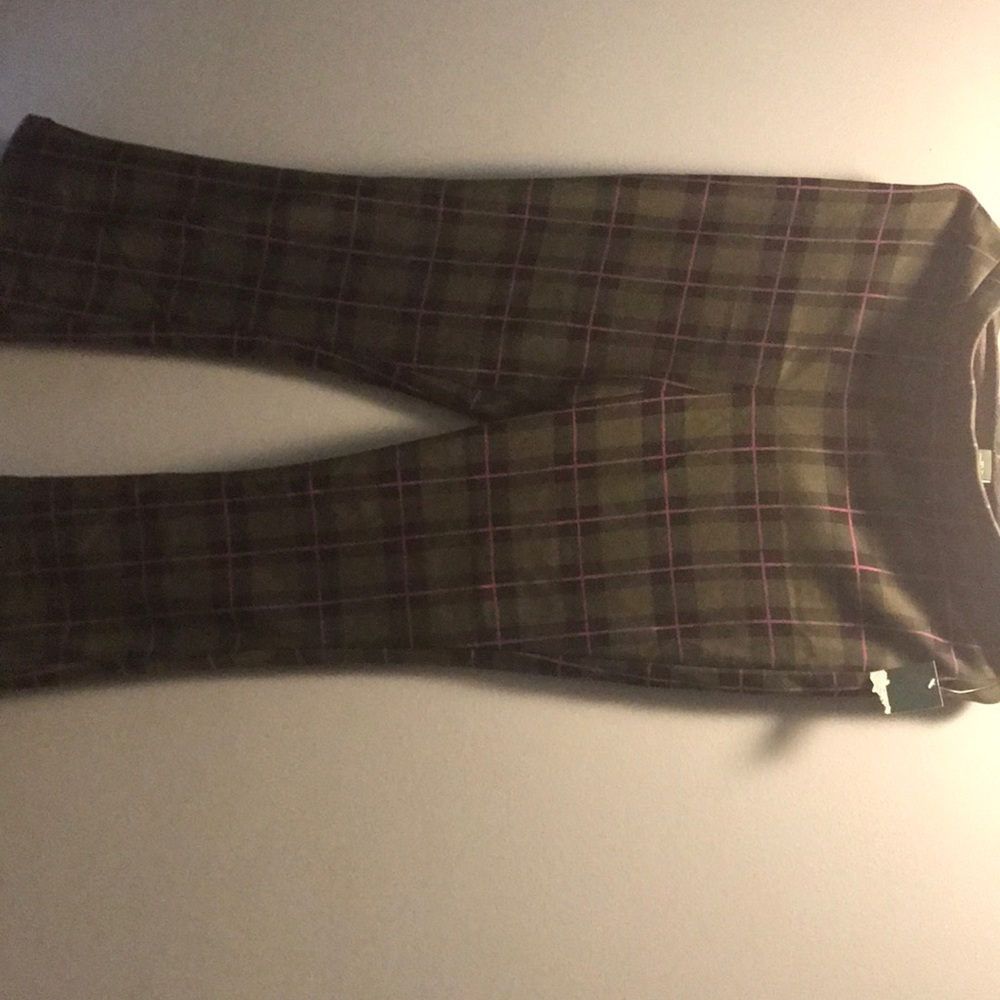 Women’s plaid pants